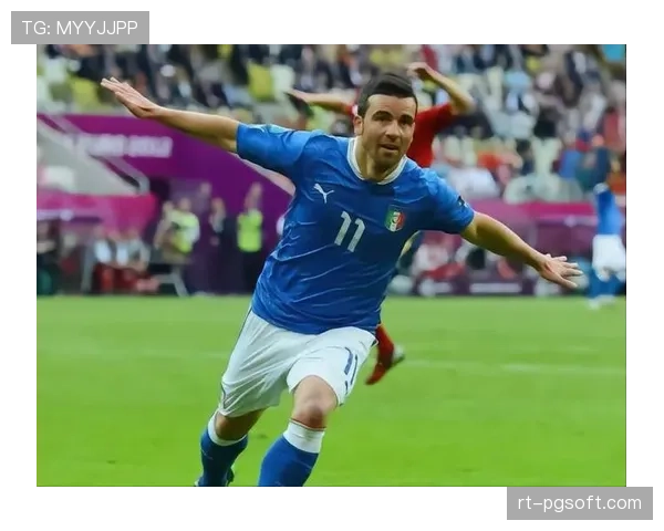 前意大利国脚迪纳塔莱受邀回归乌迪内斯俱乐部,担任临时技术顾问辅助保级 前意大利国脚迪纳塔莱受邀回归乌迪内斯俱乐部,担任临时技术顾问辅助保级